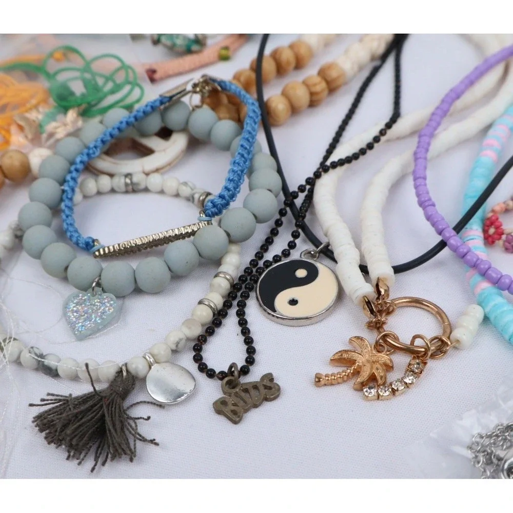 Wearable Fashion Jewelry Mixed Lot TWEEN Teen‎ Kitschy Dainty Retro 55+